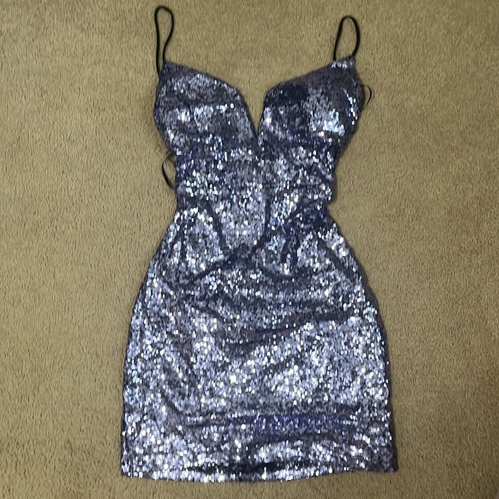 Homecoming Mini Dress, silvery-purple sequins, backless, stretchy